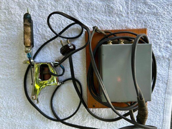 1950’s Owen Jensen Animal Marker with Power Supply - Image 4