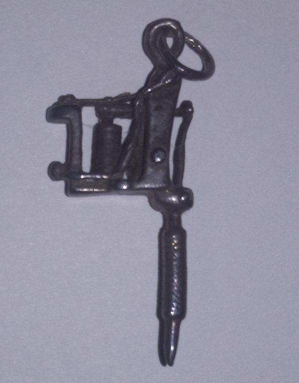 Lyle Tuttle Silver Tattoo Machine Pendant 1984
